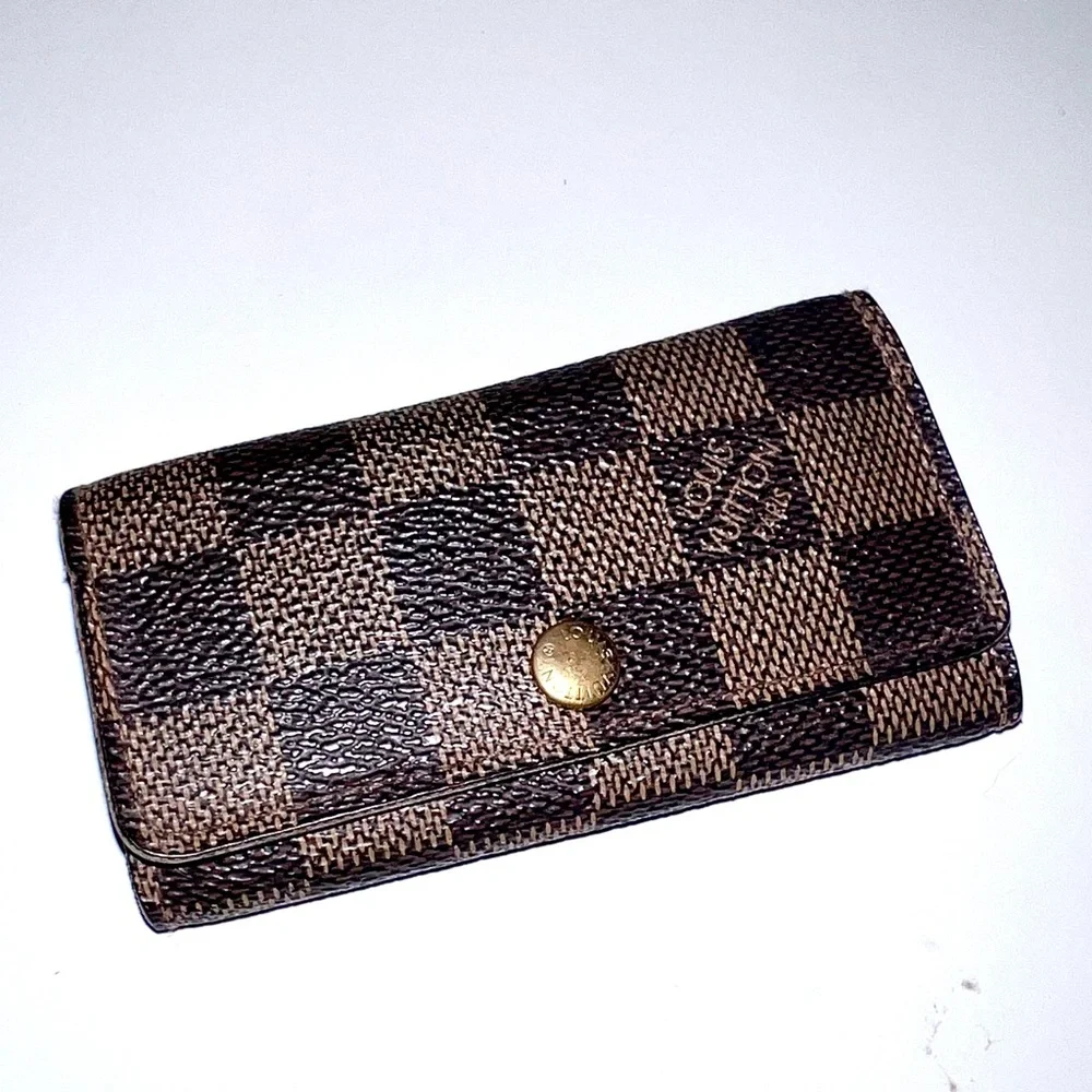LOUIS VUITTON Damier Brown Checkered 4-Hook Key Holder Made in Paris, France